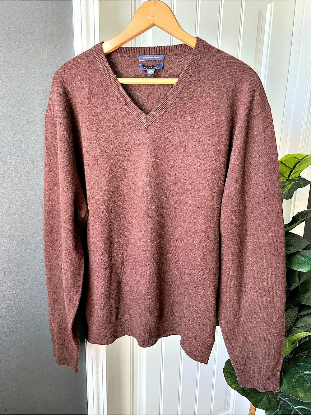 Club Room 100% Cashmere V-Neck Brown Sweater Women’s size XL | FLAW